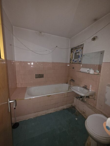 Bucur Obor, Mosilor, 5 minute metrou, bloc 1980, 2 grupuri sanitare